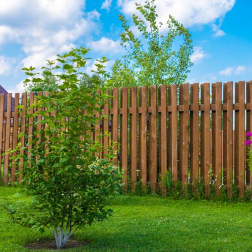 Zaunbau - Abbildung: Unterkonstruktion Palisadenzaun aus Holz